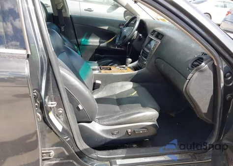 2009 Lexus Is 250 from USA, damaged, VIN JTHCK262X92032451